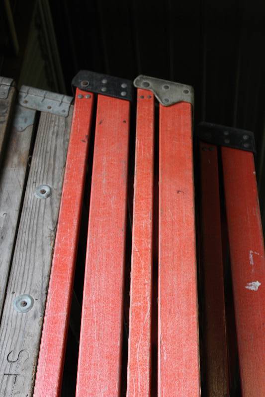 lot 723 image: Lot of (2) 10 Ladders.