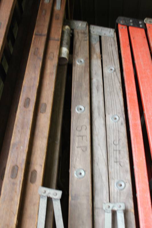 lot 722 image: Lot of (2) 10 Ladders.