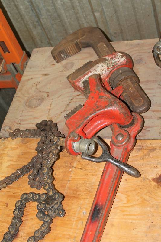 lot 370 image: Ridgid Compound Wrench.