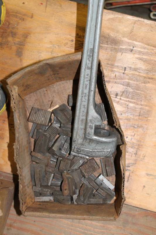 lot 375 image: Box Lot of Ridgid Heel Jaws & Pins.
