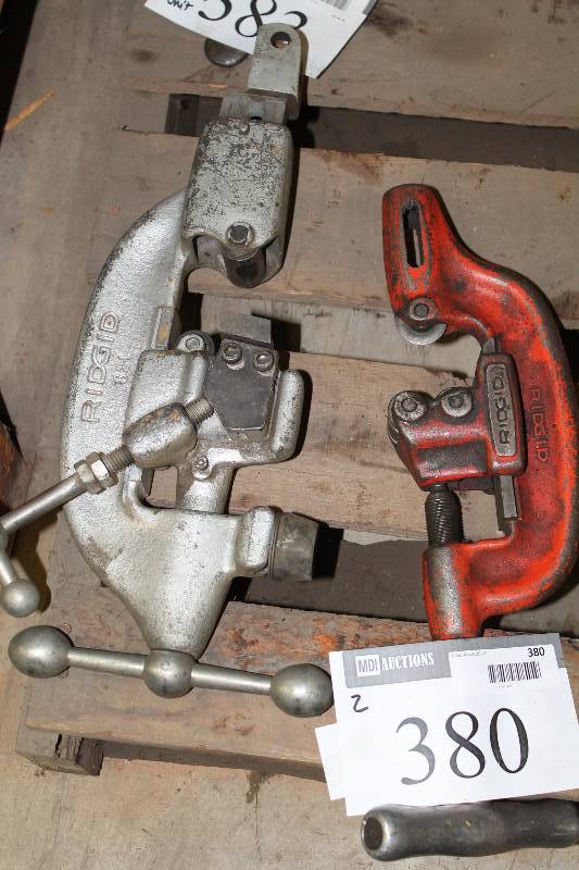 lot 380 image: Lot of (2) Ridgid Pipe Cutters.