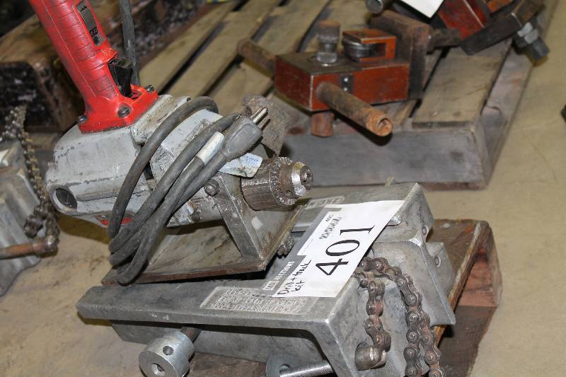lot 401 image: The Hole Thing 12 Drill & Track Kit.