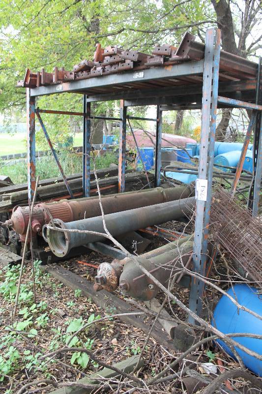 lot 754 image: Scrap Metal Lot Incldues Pipes, Fire Hydrant, Barrels, And More.