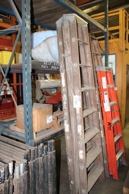 lot 730 image: Lot of (2) 8 Wooden Ladders.