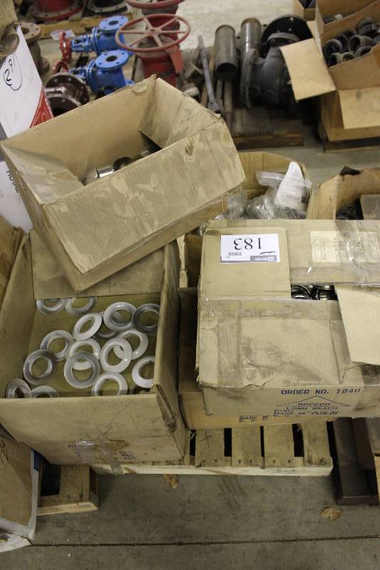 lot 183 image: Pallet Lot of Miscellaneous Hardware Metal Rings.