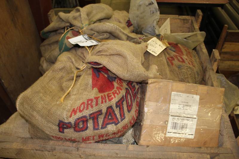 lot 193 image: Pallet Lot Including Used CastDucting Fittings See Info Sheet In Photos For Additional Items.