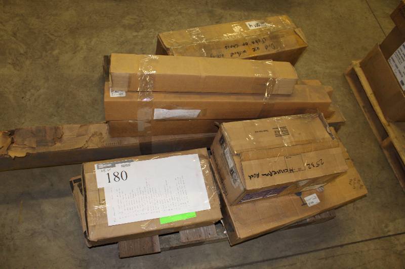lot 180 image: Pallet Lot Including 12 155 Degree Brass Pend Qiz (24) 155 Degree Brass Upright Qiz (10) 12 206 White Upright (4) And More See Info Sheet In Photos For Additional Items.