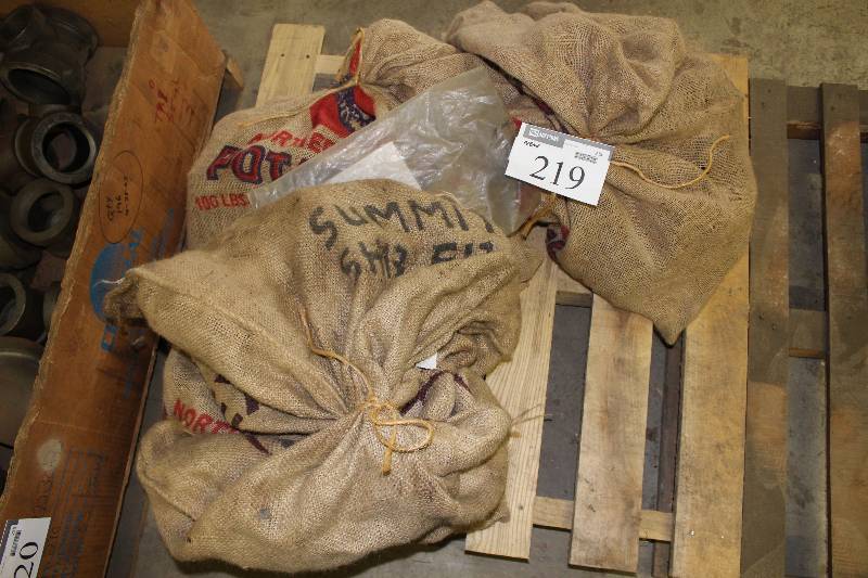 lot 219 image: Pallet Lot Of Threaded Pipe Adapters Including Tees Straight Adapters And More New See Info Sheet In Photos For Additional Items & Info.