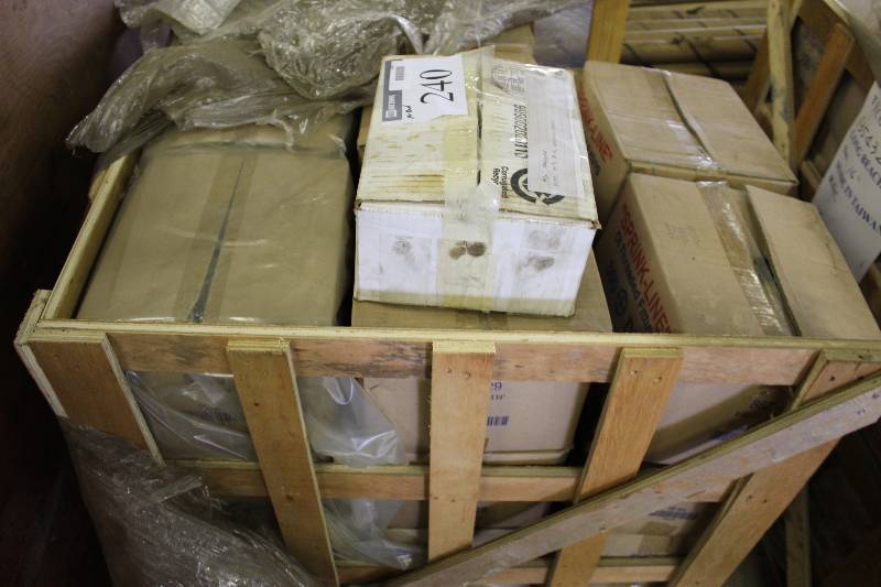 lot 240 image: Pallet Lot of Sprink-Line DI Threaded Fitting 300 DI 100 Percent Air Tested New.