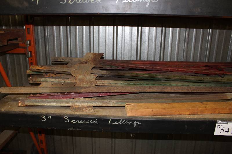 lot 541 image: Shelf Lot of Metal Tee Stakes.