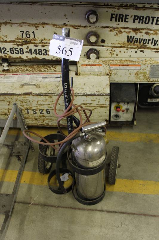 lot 565 image: Torch Cart with Acetylene Torch Holds 2 Tanks.  Tanks are gone because they were rented. Includes Fire Extinguisher.
