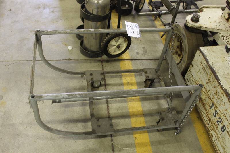 lot 567 image: Metal Cart wCage Bars 20 x 34.5 x 19.