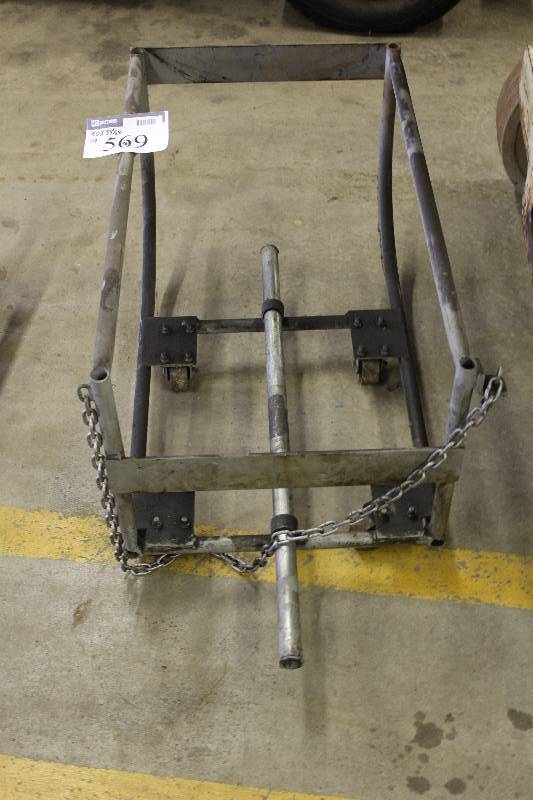 lot 569 image: Metal Cart wCage Bars 20 x 34.5 x 19.
