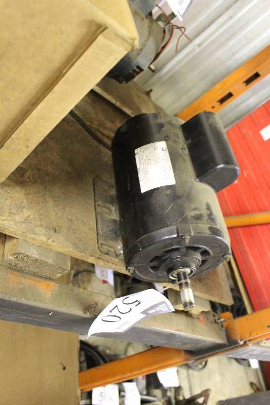 lot 520 image: Miscellaneous AC Motor.