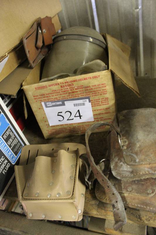 lot 524 image: Pallet Lot Including Safety Goggles Leather Bags And More.