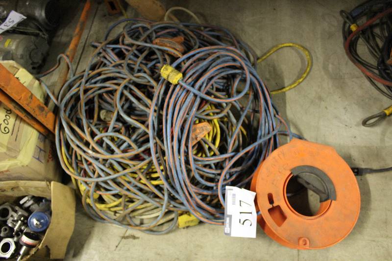 lot 517 image: Floor Lot of Extension Cords Includes Cord Reel.
