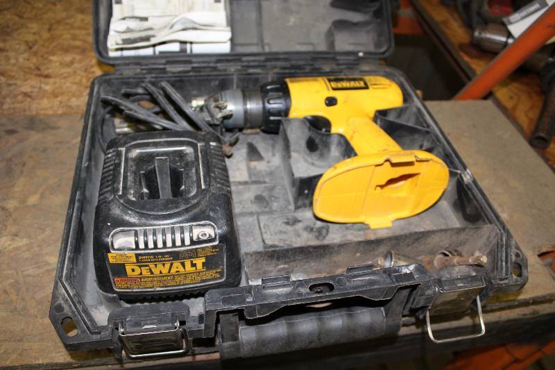 lot 467 image: DeWalt Cordless Drill wHard Case & Charger No Battery.