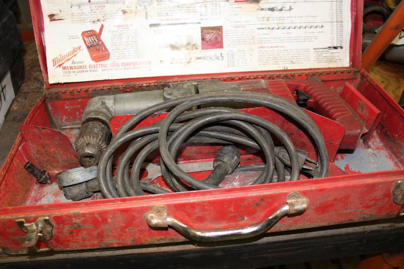lot 459 image: Milwaukee Heavy-Duty Right Angle Drive wHard Case.