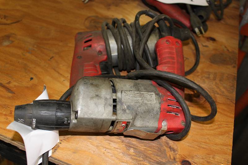 lot 450 image: Lot of (2) Milwaukee Screw-Shooter wCord.