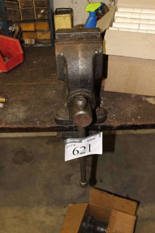 lot 621 image: Heavy-Duty Vice Requires Tools For Removal.