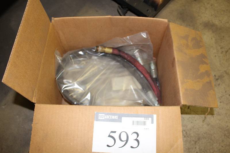 lot 593 image: Box Lot Including Hoses wAdapter Ends (2).
