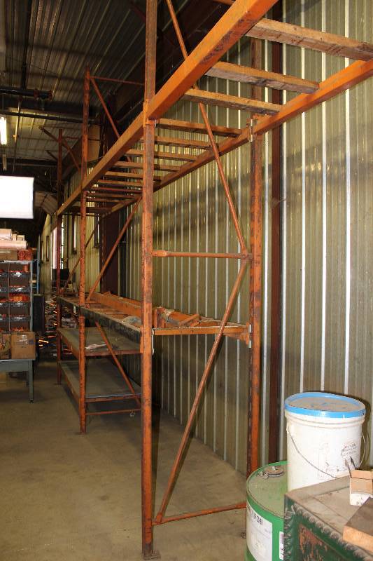 lot 648 image: Pallet Racking Lot Including Uprights 12 x 2.5 (4) Cross Beams 8 x 2.5 (16).