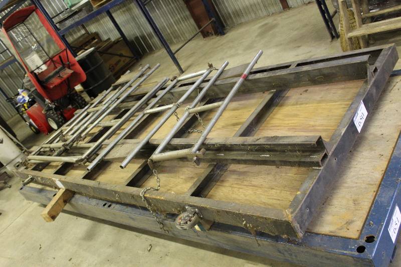 lot 650 image: Lift Platforms Metal 54 x 144.