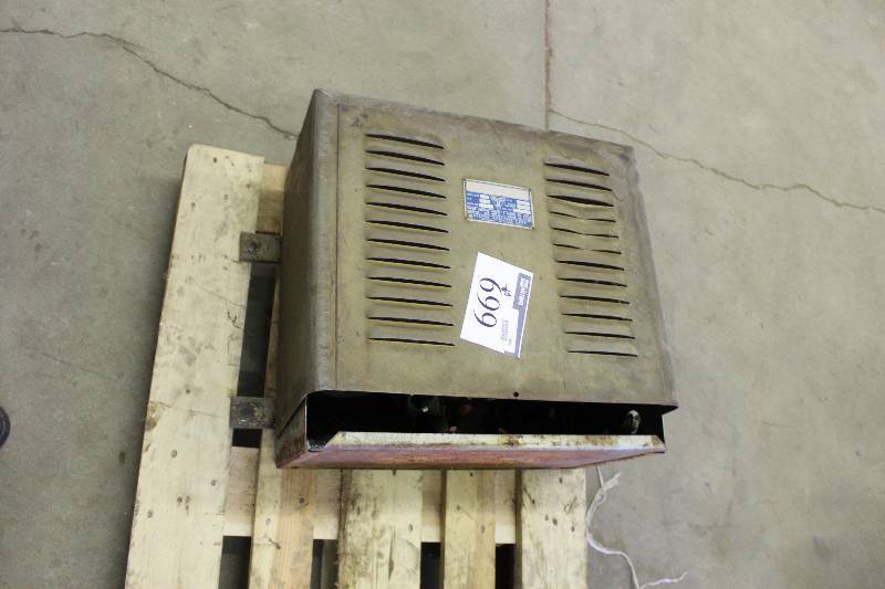 lot 699 image: System Analyzer Add-A-Phase Machine.