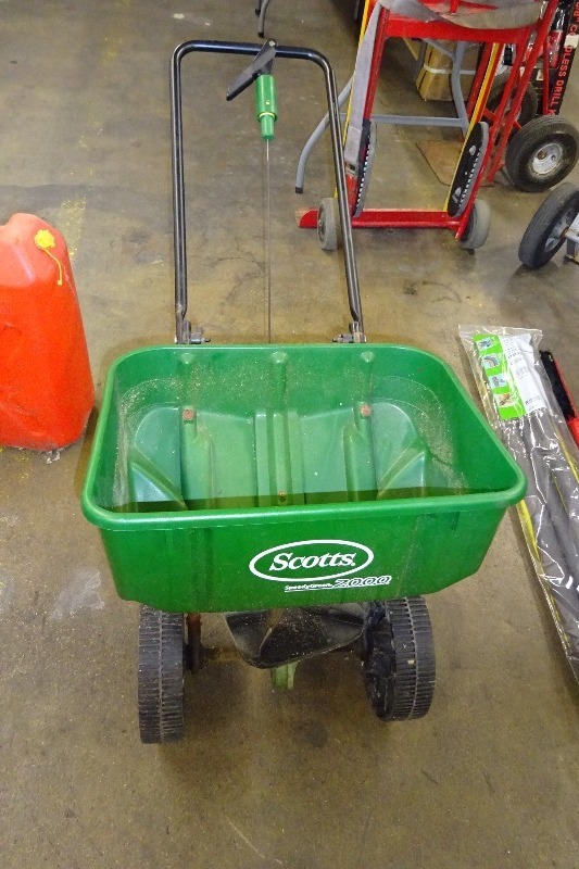 Scotts spreader 2000