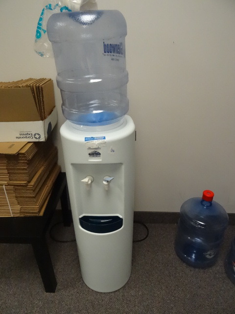 Water cooler
