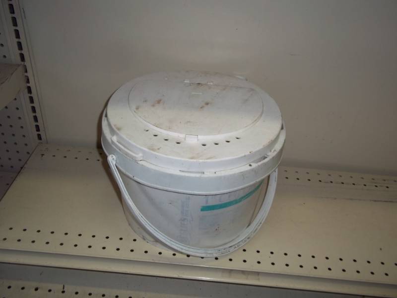 Minnow bucket