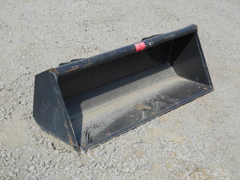 lot 4 image: 60 Tractor Loader Bucket, 4-Pin Mo...