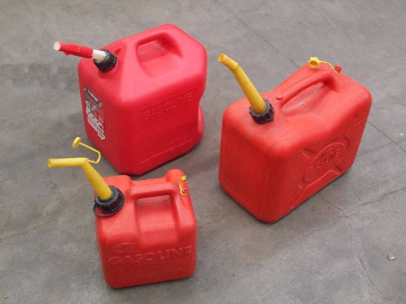 lot 50 image: (2) 5-Gallon Gas Cans & (1) 2.5-Gal...
