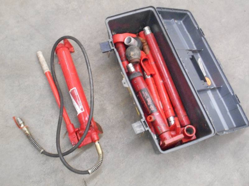 lot 85 image: 10-Ton Hydraulic Porta-Power With C...