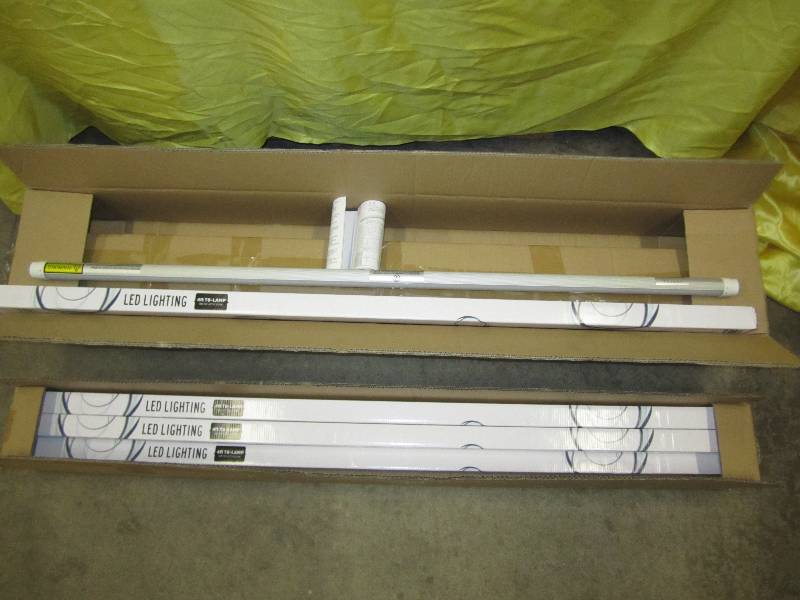1 case, 12 lights total T-8 LED 4 f...
