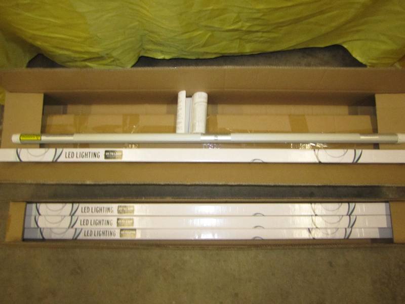 1 case, 12 lights total T-8 LED 4 f...