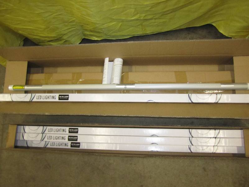 1 case, 12 lights total T-8 LED 4 f...