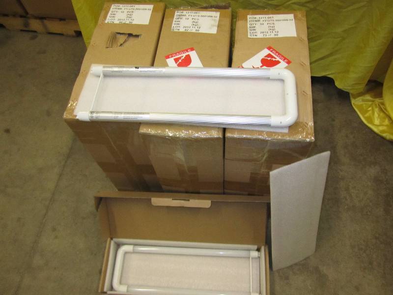 3 cases, 10 horseshoe LED tube ligh...