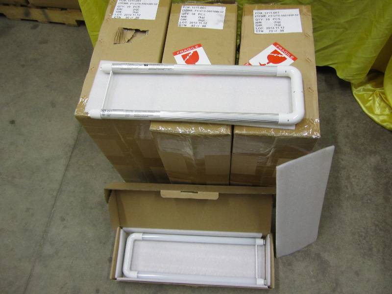 3 cases, 10 horseshoe LED tube ligh...