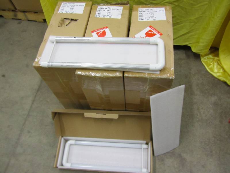 3 cases, 10 horseshoe LED tube ligh...
