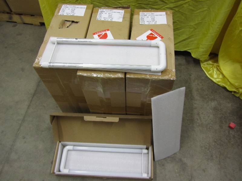 3 cases, 10 horseshoe LED tube ligh...