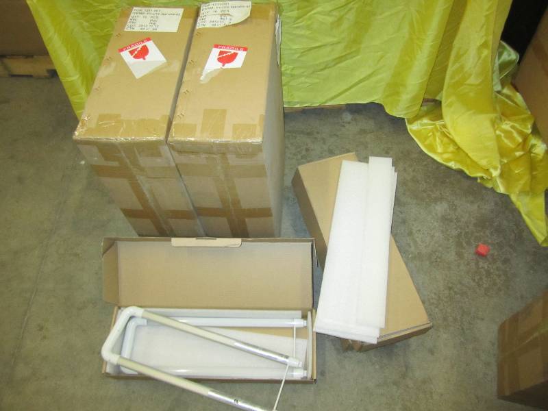 Horseshoe LED light tubes, lot of 2...