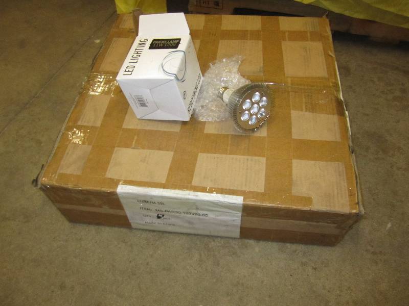Case of 25 LED Lights, standard scr...
