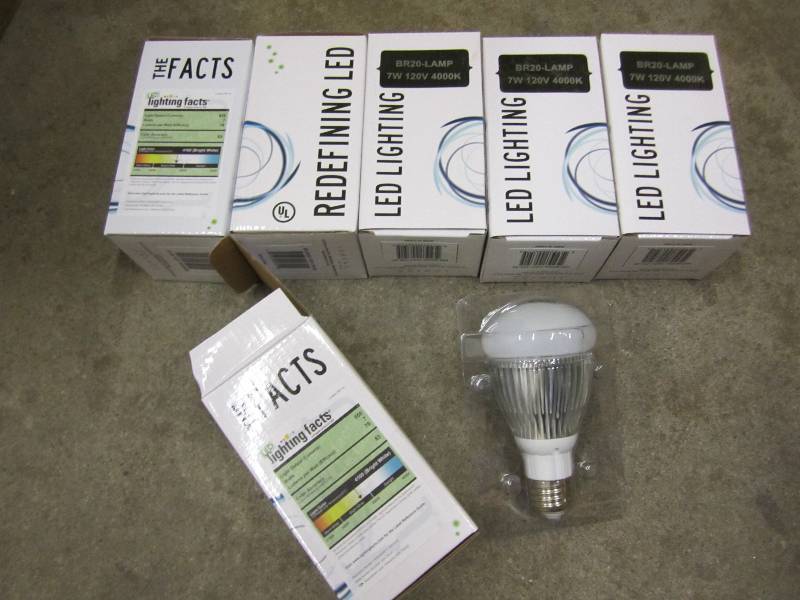 6 LED Lights, 1 case.  Standard soc...