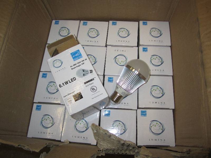 Case of 32 standard socket LED ligh...