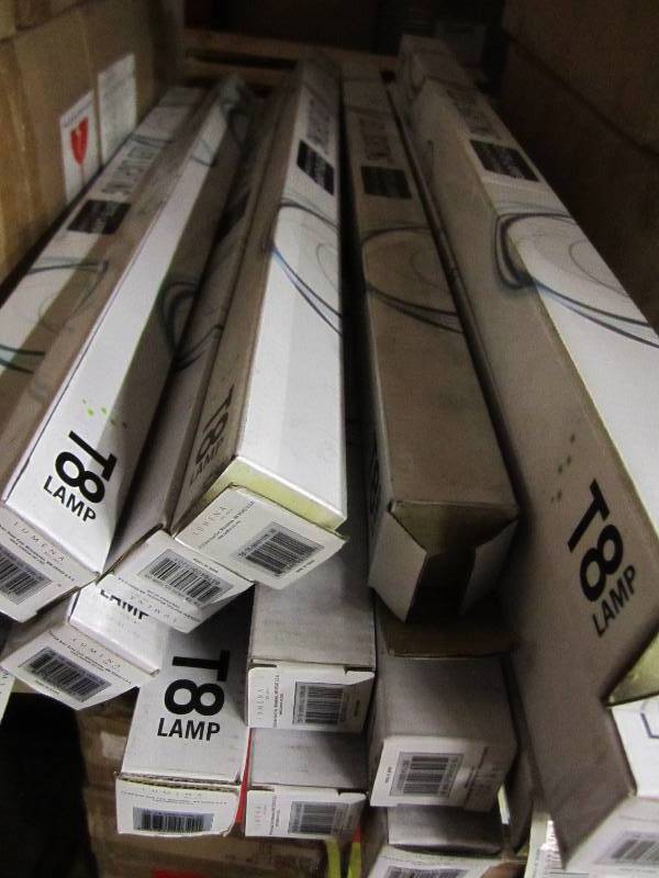 18 tubes total.   2 foot T8 LAMP LE...