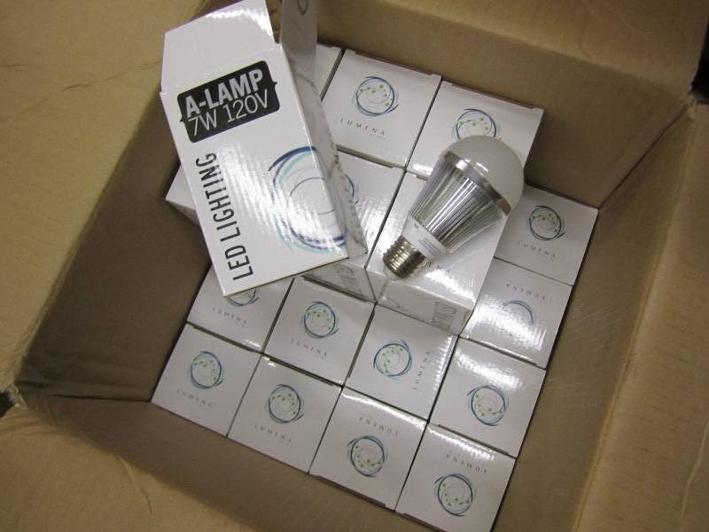 Partial case of 24  LED lights, ful...