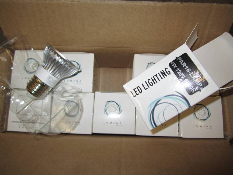 10 LED light bulbs, Full case.  PAR...