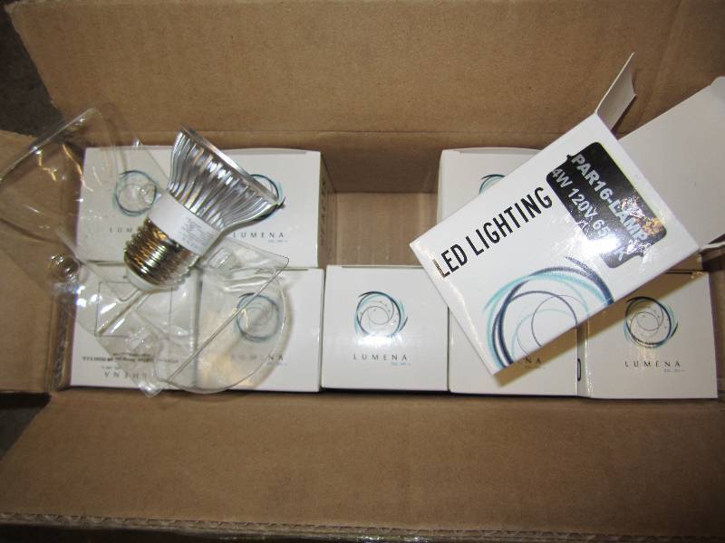 10 LED light bulbs, Full case.  PAR...