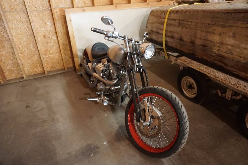 lot 4 image: 2006 Patriot Steed Bronco Custom Chopper